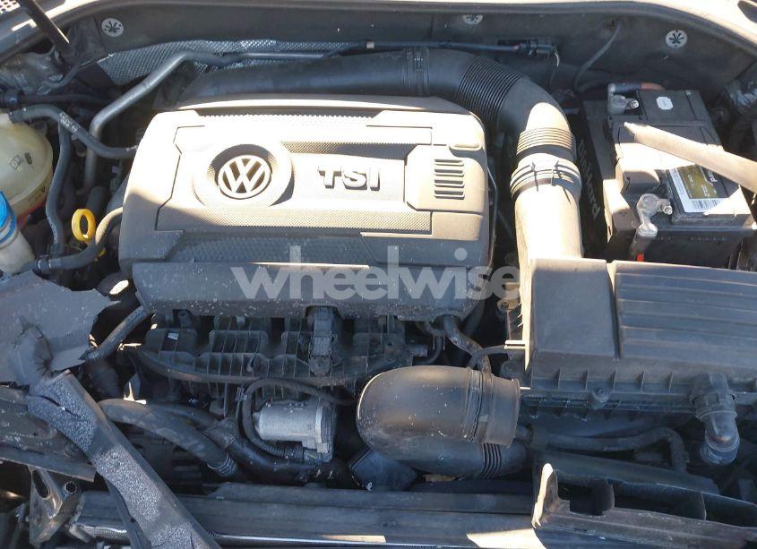 Photo 10 of 2017 Volkswagen Passat 1.8T R-LINE (VIN 1VWDT7A35HC002649)