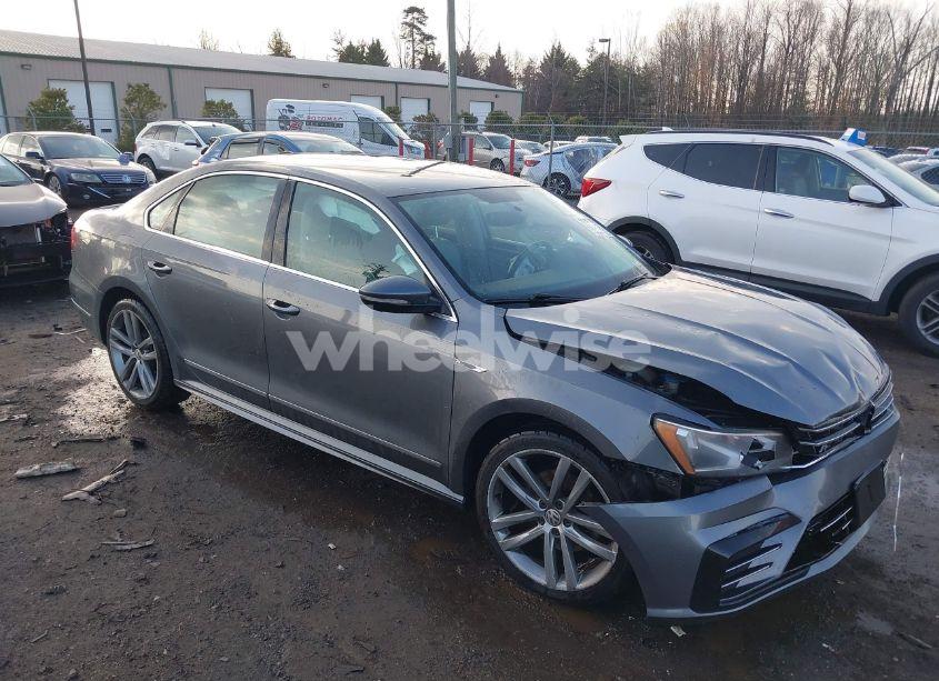 2017 Volkswagen Passat 1.8T R-LINE (VIN 1VWDT7A35HC052662) main photo