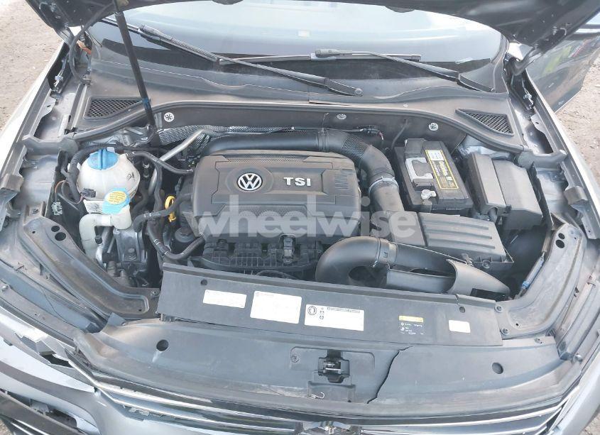 Photo 10 of 2017 Volkswagen Passat 1.8T R-LINE (VIN 1VWDT7A35HC052662)