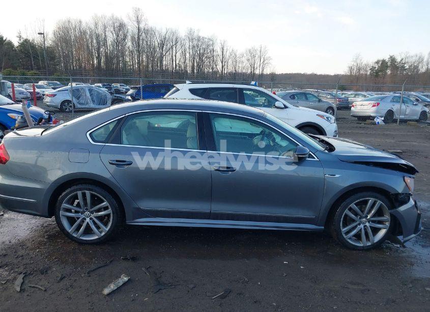 Photo 13 of 2017 Volkswagen Passat 1.8T R-LINE (VIN 1VWDT7A35HC052662)