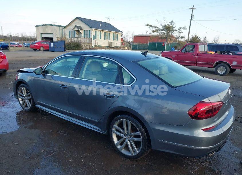 Photo 3 of 2017 Volkswagen Passat 1.8T R-LINE (VIN 1VWDT7A35HC052662)