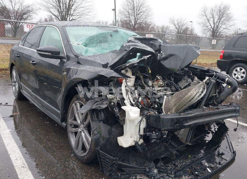 2017 Volkswagen Passat 1.8T R-LINE (VIN 1VWDT7A35HC085189) main photo