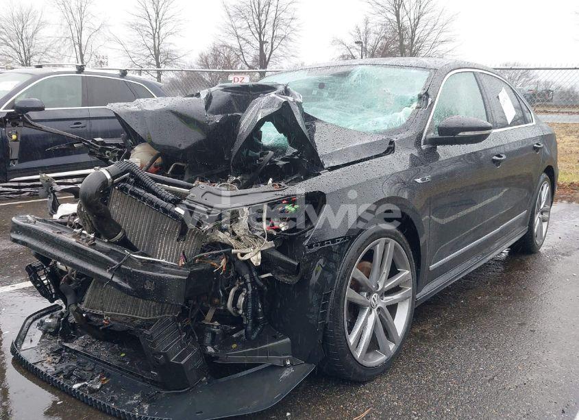 Photo 2 of 2017 Volkswagen Passat 1.8T R-LINE (VIN 1VWDT7A35HC085189)