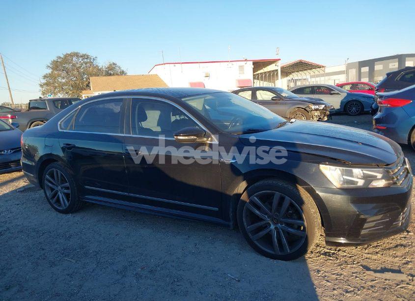 Photo 13 of 2017 Volkswagen Passat 1.8T R-LINE (VIN 1VWDT7A36HC012378)