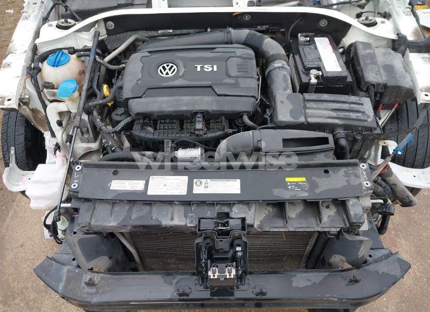 Photo 10 of 2017 Volkswagen Passat 1.8T R-LINE (VIN 1VWDT7A36HC020108)