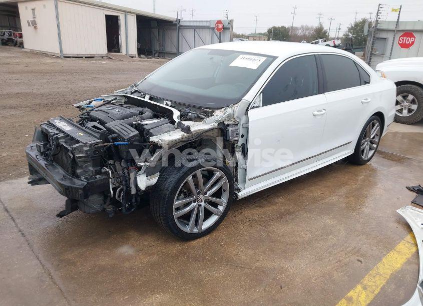Photo 2 of 2017 Volkswagen Passat 1.8T R-LINE (VIN 1VWDT7A36HC020108)