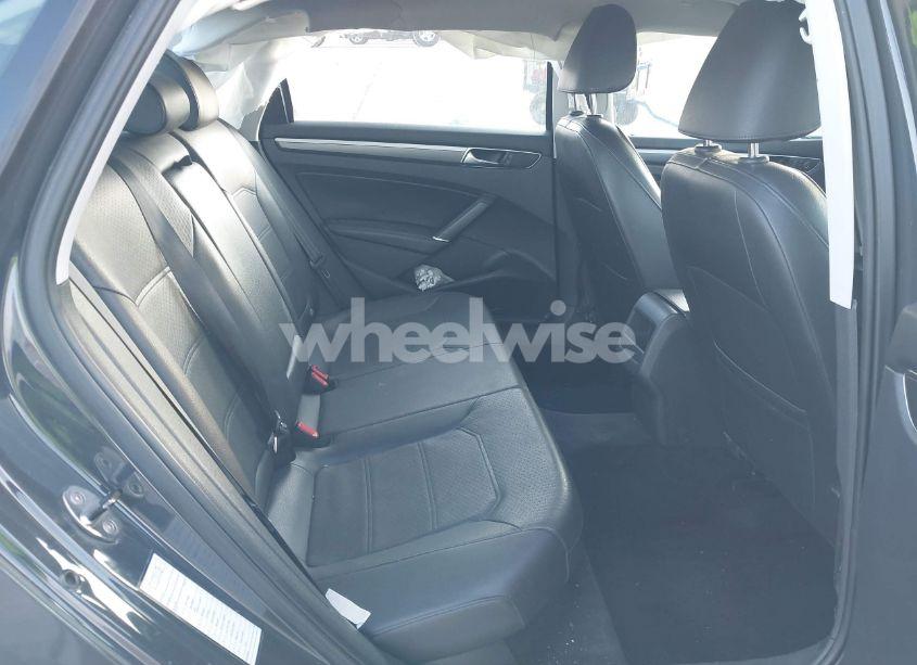 Photo 8 of 2017 Volkswagen Passat 1.8T R-LINE (VIN 1VWDT7A36HC043386)