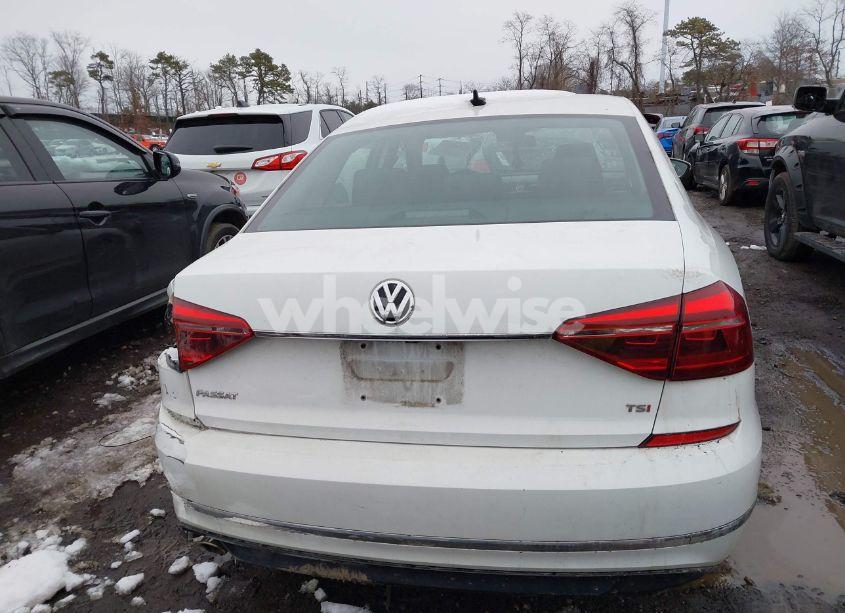 Photo 16 of 2017 Volkswagen Passat 1.8T R-LINE (VIN 1VWDT7A36HC048913)