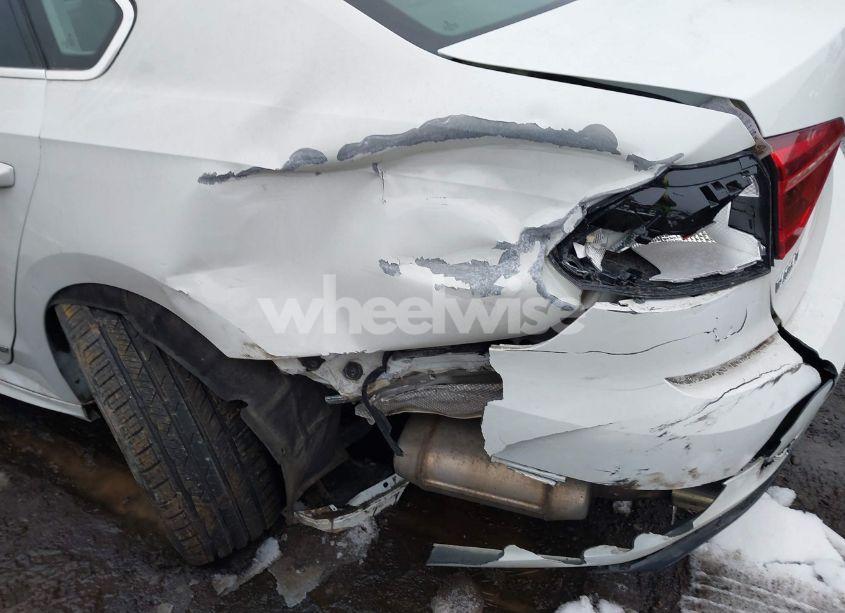 Photo 6 of 2017 Volkswagen Passat 1.8T R-LINE (VIN 1VWDT7A36HC048913)