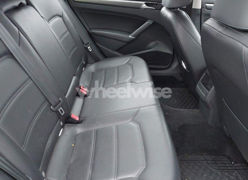 Photo 8 of 2017 Volkswagen Passat 1.8T R-LINE (VIN 1VWDT7A36HC048913)