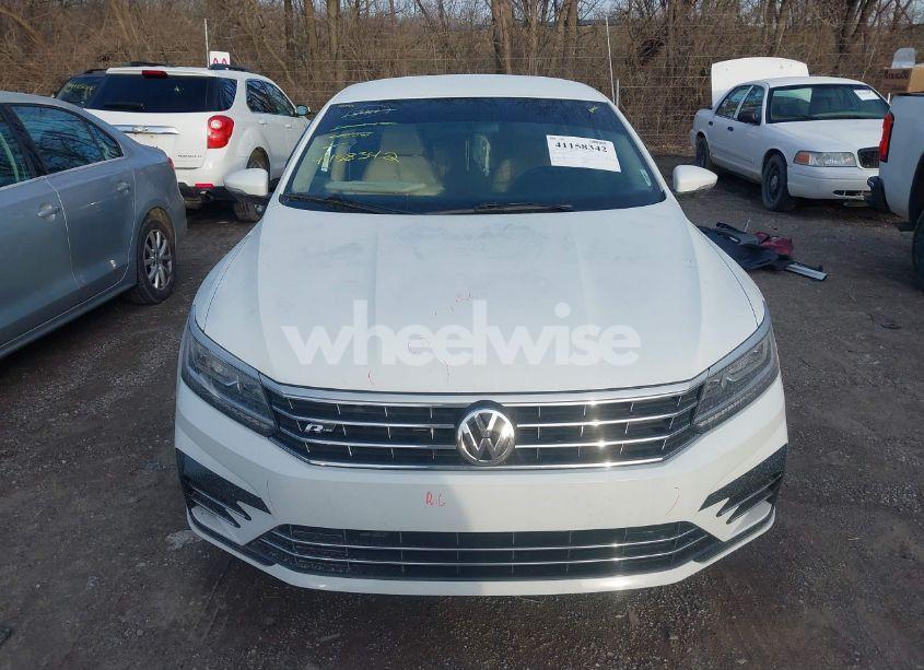 Photo 13 of 2017 Volkswagen Passat 1.8T R-LINE (VIN 1VWDT7A36HC068224)
