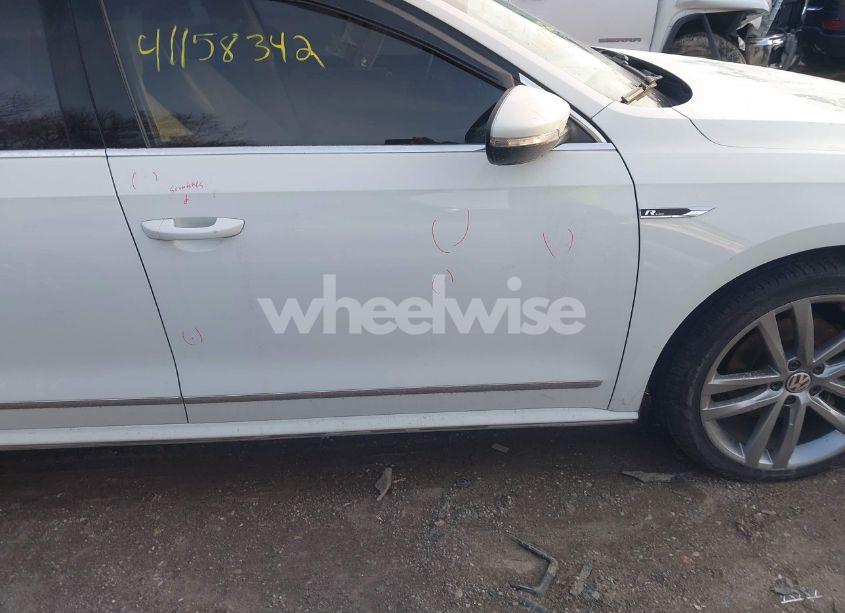 Photo 14 of 2017 Volkswagen Passat 1.8T R-LINE (VIN 1VWDT7A36HC068224)