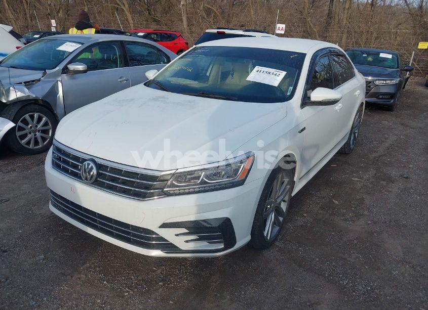 Photo 2 of 2017 Volkswagen Passat 1.8T R-LINE (VIN 1VWDT7A36HC068224)