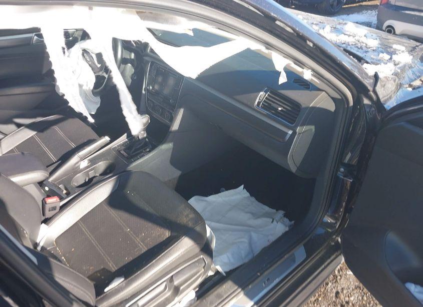 Photo 5 of 2017 Volkswagen Passat 1.8T R-LINE (VIN 1VWDT7A37HC044045)