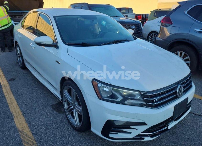2017 Volkswagen Passat 1.8T R-LINE (VIN 1VWDT7A37HC046443) main photo