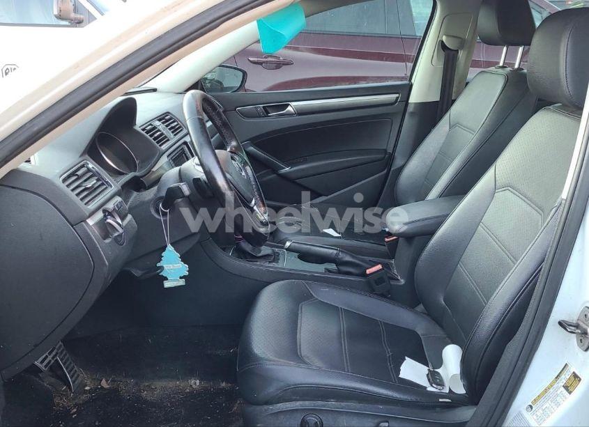 Photo 5 of 2017 Volkswagen Passat 1.8T R-LINE (VIN 1VWDT7A37HC046443)