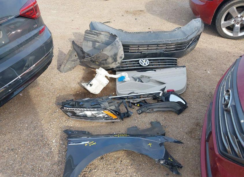 Photo 12 of 2017 Volkswagen Passat 1.8T R-LINE (VIN 1VWDT7A37HC065705)