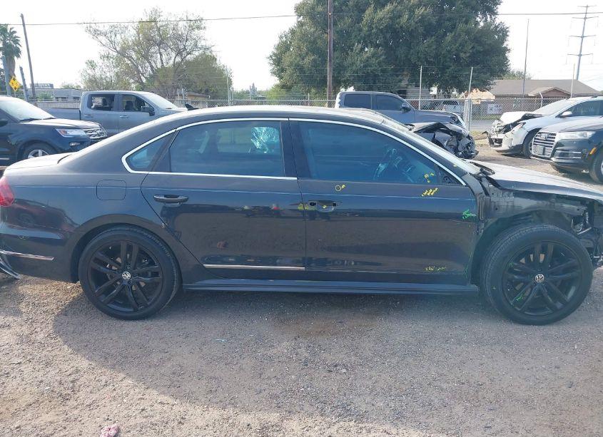 Photo 14 of 2017 Volkswagen Passat 1.8T R-LINE (VIN 1VWDT7A37HC065705)