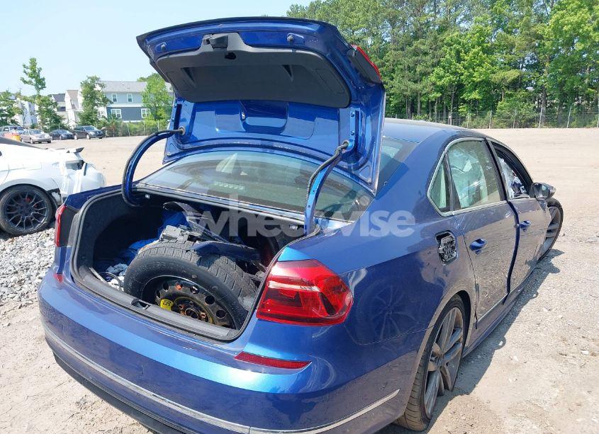 Photo 4 of 2017 Volkswagen Passat 1.8T R-LINE (VIN 1VWDT7A38HC007960)