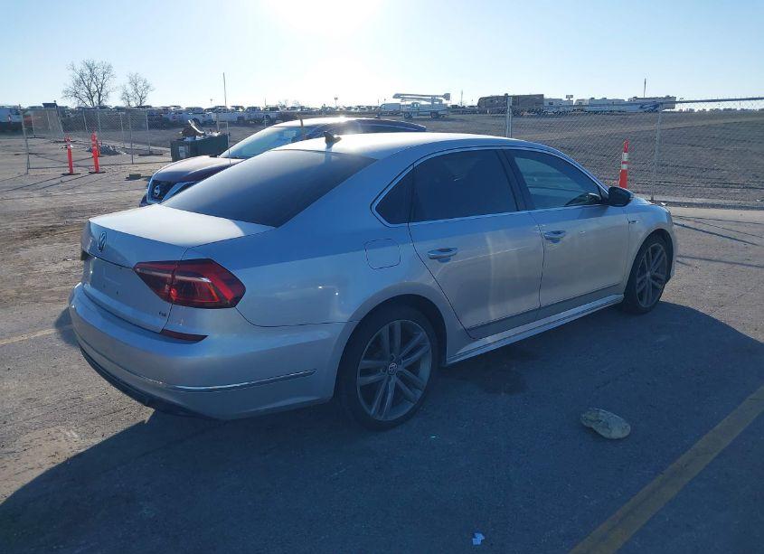 Photo 4 of 2017 Volkswagen Passat 1.8T R-LINE (VIN 1VWDT7A38HC055765)