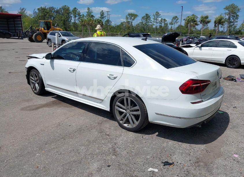 Photo 3 of 2017 Volkswagen Passat 1.8T R-LINE (VIN 1VWDT7A38HC065079)