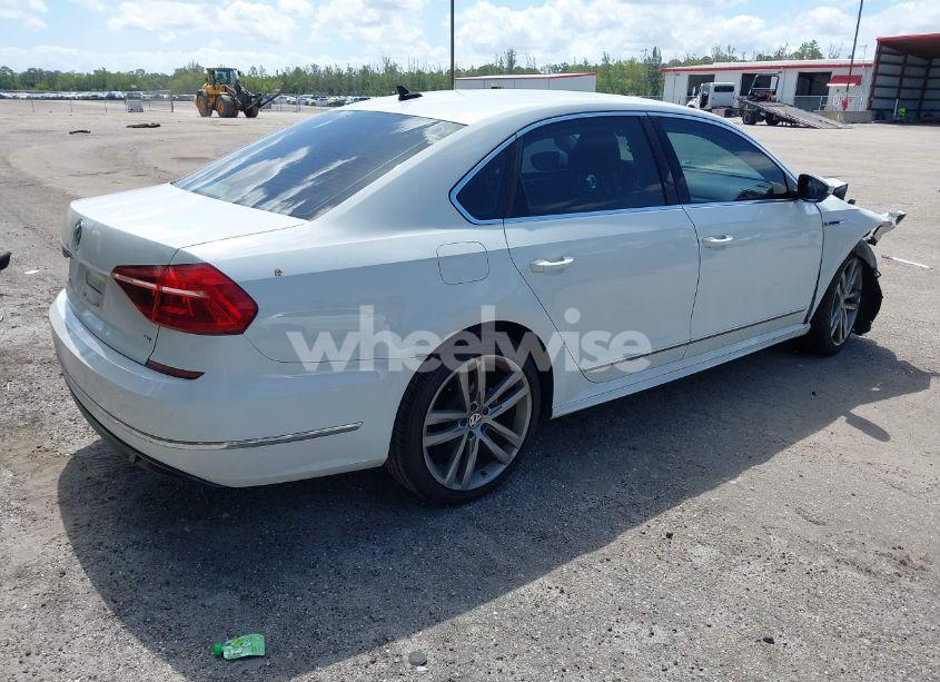 Photo 4 of 2017 Volkswagen Passat 1.8T R-LINE (VIN 1VWDT7A38HC065079)