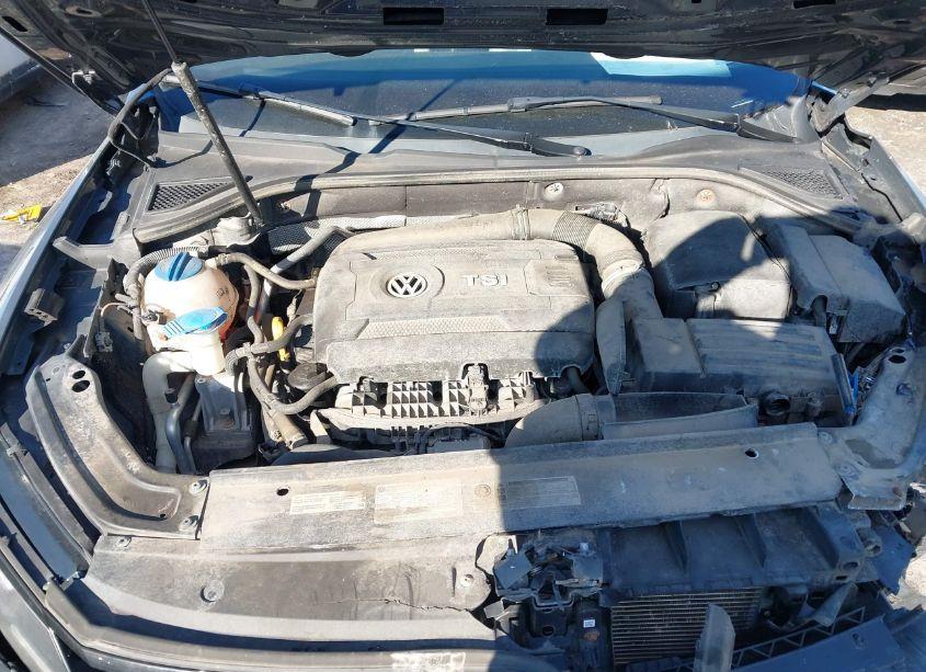 Photo 10 of 2017 Volkswagen Passat 1.8T R-LINE (VIN 1VWDT7A38HC082562)