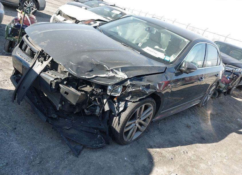 Photo 2 of 2017 Volkswagen Passat 1.8T R-LINE (VIN 1VWDT7A38HC082562)