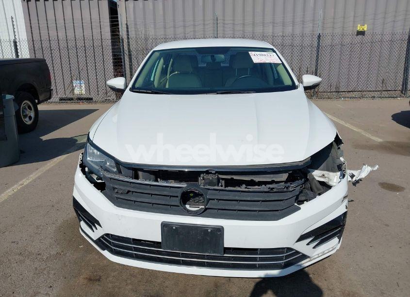 Photo 13 of 2017 Volkswagen Passat 1.8T R-LINE (VIN 1VWDT7A39HC014514)