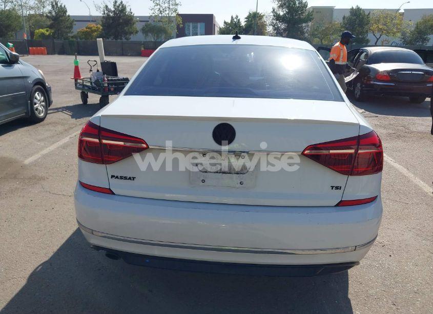 Photo 17 of 2017 Volkswagen Passat 1.8T R-LINE (VIN 1VWDT7A39HC014514)