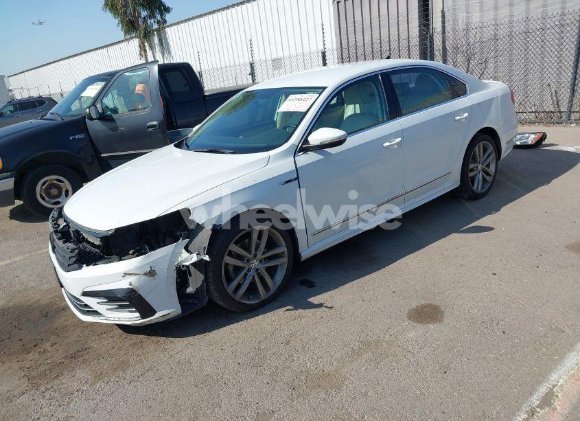 Photo 2 of 2017 Volkswagen Passat 1.8T R-LINE (VIN 1VWDT7A39HC014514)