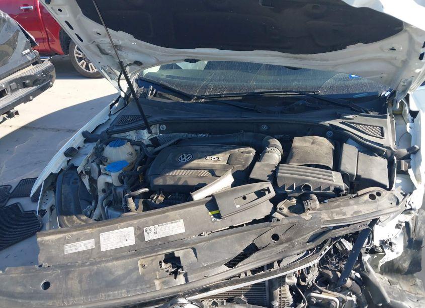 Photo 10 of 2017 Volkswagen Passat 1.8T R-LINE (VIN 1VWDT7A39HC052759)