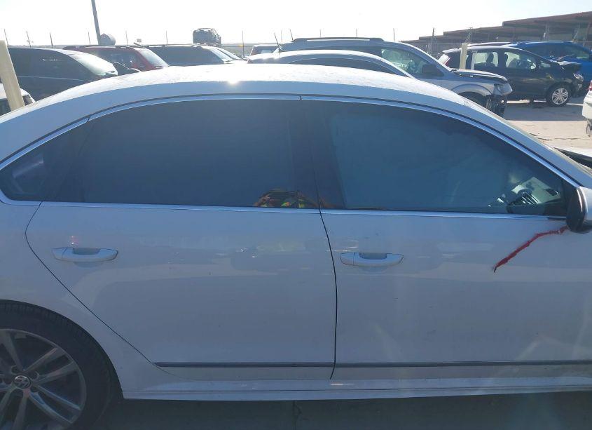 Photo 14 of 2017 Volkswagen Passat 1.8T R-LINE (VIN 1VWDT7A39HC052759)