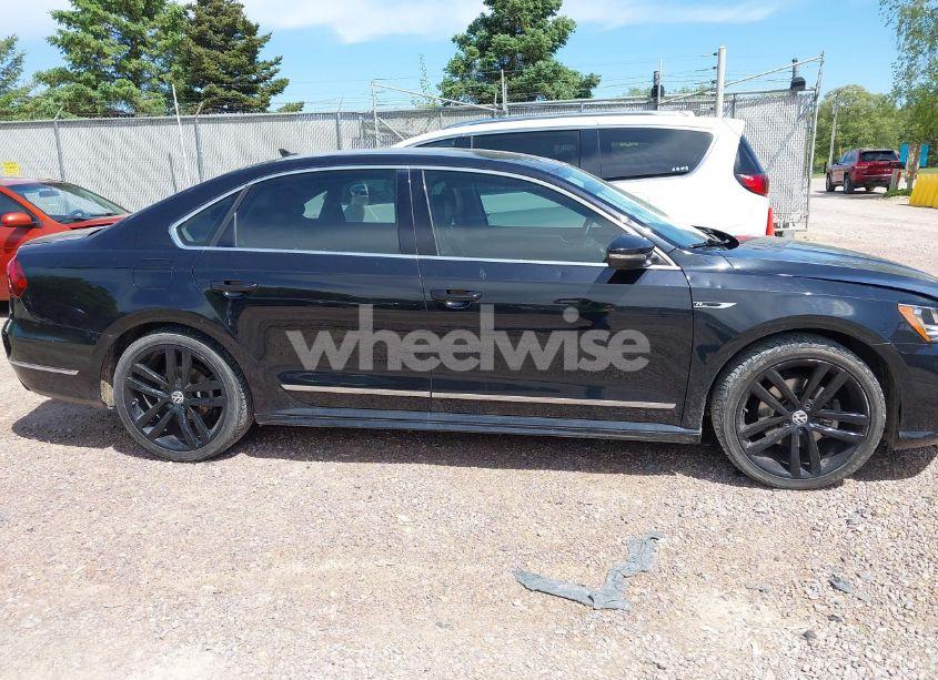 Photo 13 of 2017 Volkswagen Passat 1.8T R-LINE (VIN 1VWDT7A39HC066015)