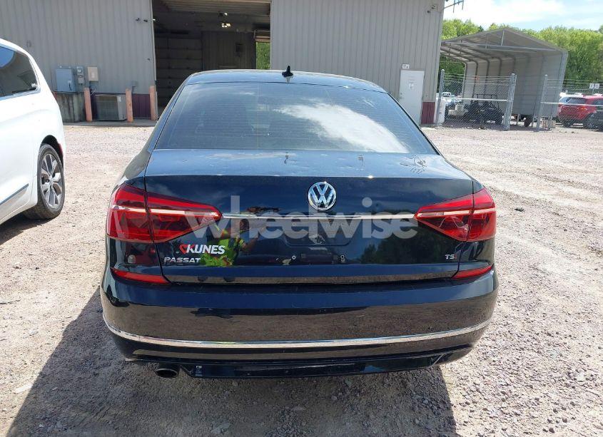 Photo 16 of 2017 Volkswagen Passat 1.8T R-LINE (VIN 1VWDT7A39HC066015)