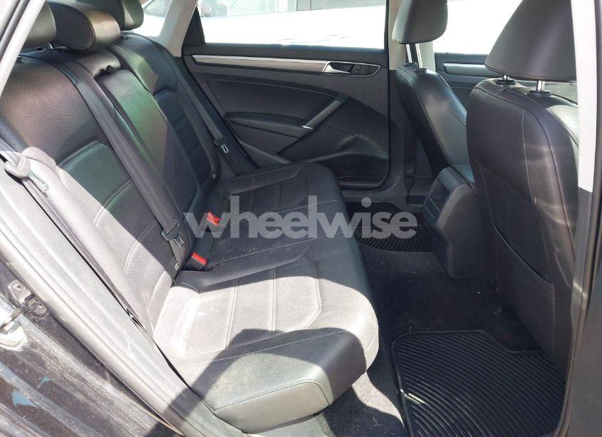 Photo 8 of 2017 Volkswagen Passat 1.8T R-LINE (VIN 1VWDT7A39HC066015)