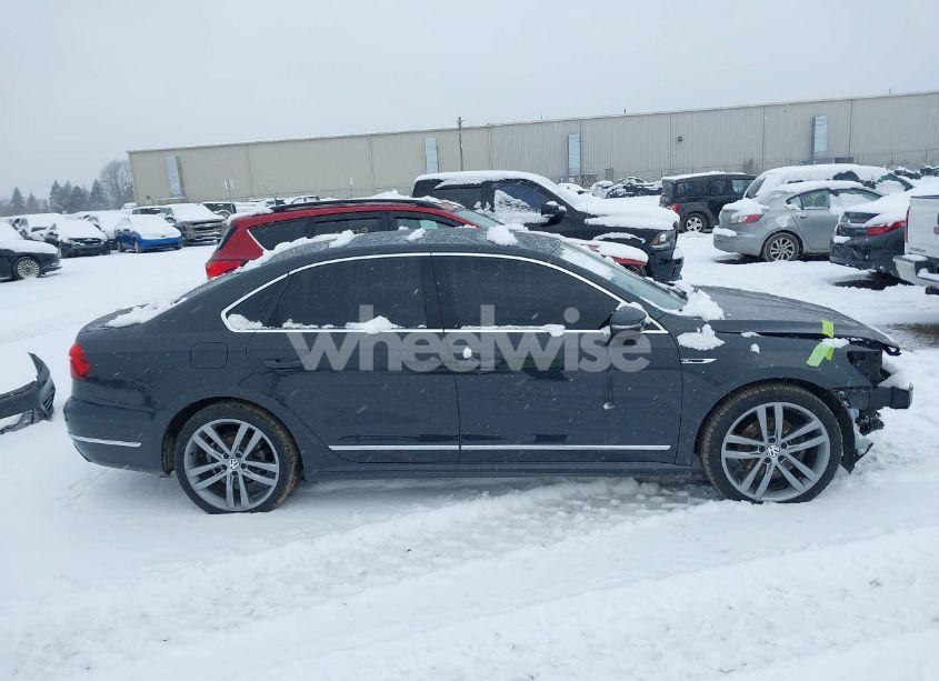 Photo 13 of 2017 Volkswagen Passat 1.8T R-LINE (VIN 1VWDT7A39HC078035)