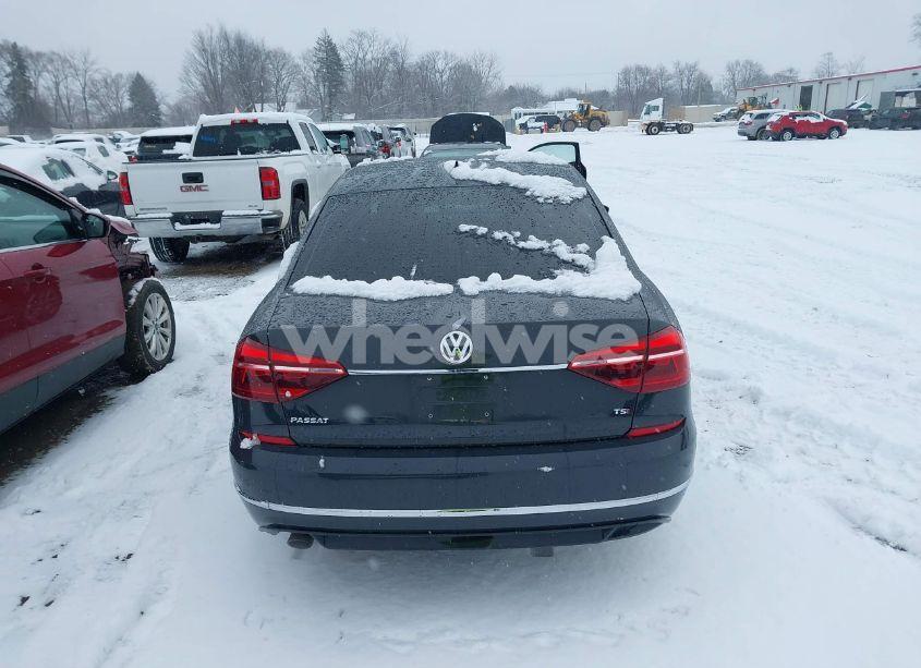 Photo 16 of 2017 Volkswagen Passat 1.8T R-LINE (VIN 1VWDT7A39HC078035)