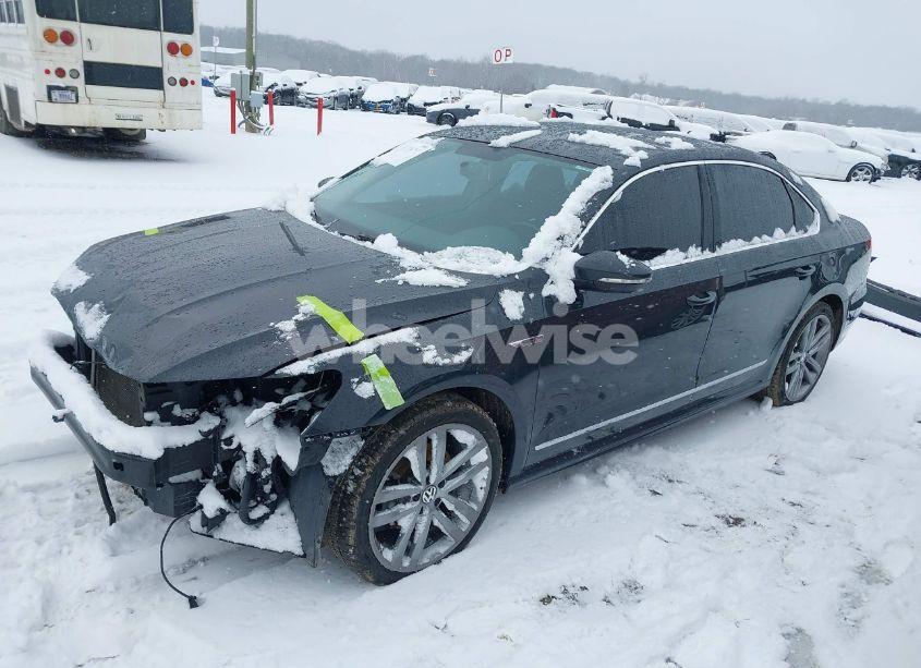 Photo 2 of 2017 Volkswagen Passat 1.8T R-LINE (VIN 1VWDT7A39HC078035)