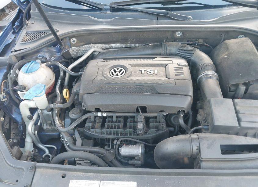 Photo 10 of 2017 Volkswagen Passat 1.8T R-LINE (VIN 1VWDT7A3XHC006972)