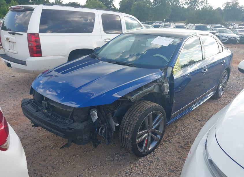 Photo 2 of 2017 Volkswagen Passat 1.8T R-LINE (VIN 1VWDT7A3XHC006972)