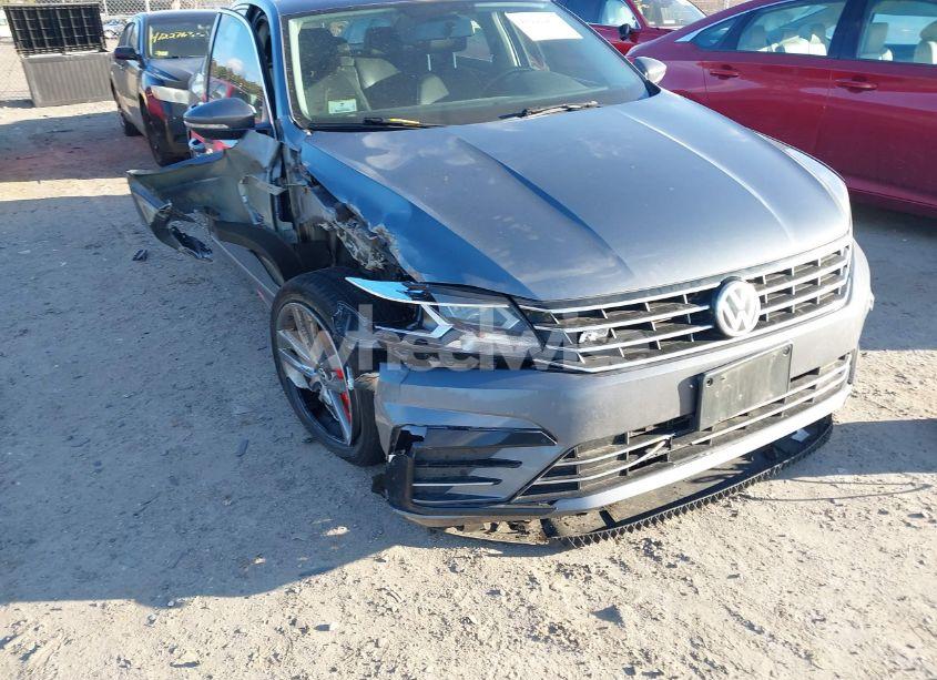 Photo 6 of 2017 Volkswagen Passat 1.8T R-LINE (VIN 1VWDT7A3XHC038398)