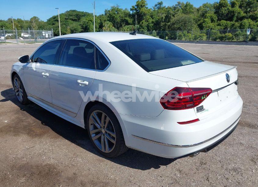 Photo 3 of 2017 Volkswagen Passat 1.8T R-LINE (VIN 1VWDT7A3XHC054164)