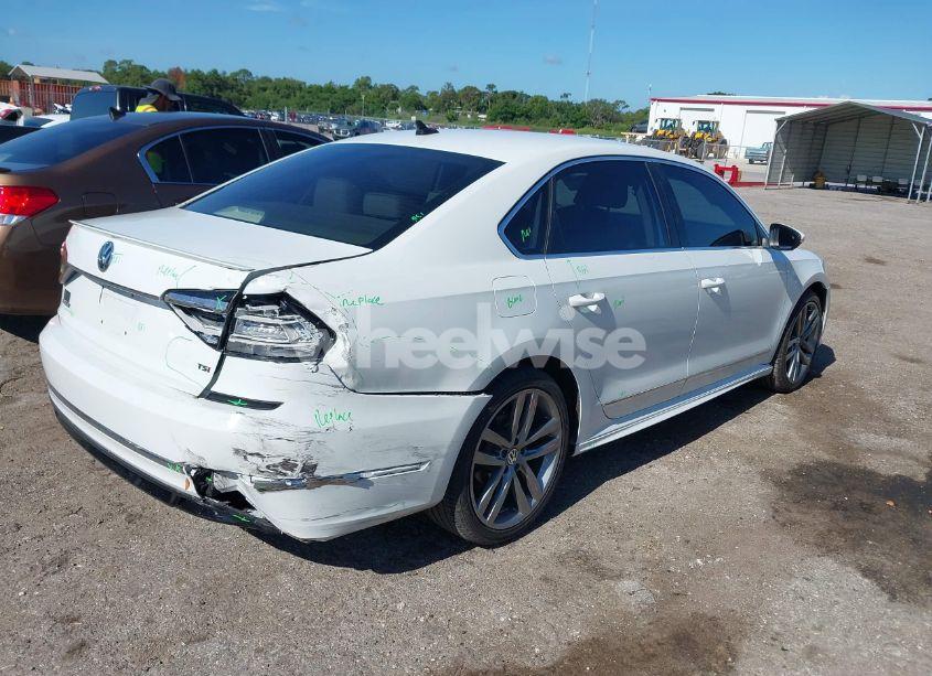 Photo 4 of 2017 Volkswagen Passat 1.8T R-LINE (VIN 1VWDT7A3XHC054164)