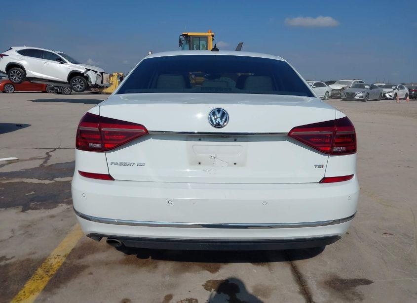 Photo 16 of 2017 Volkswagen Passat 1.8T SE (VIN 1VWGT7A30HC041162)
