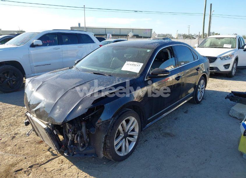 Photo 2 of 2017 Volkswagen Passat 1.8T SE (VIN 1VWGT7A31HC068970)