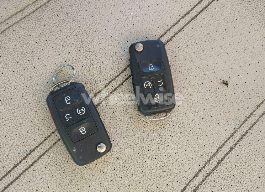 Photo 11 of 2017 Volkswagen Passat 1.8T SE (VIN 1VWGT7A32HC015971)