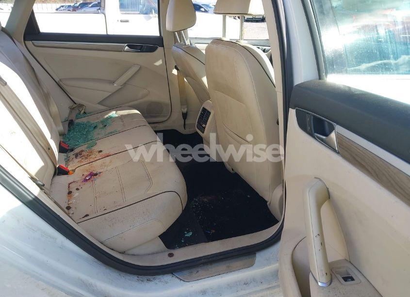 Photo 8 of 2017 Volkswagen Passat 1.8T SE (VIN 1VWGT7A32HC015971)