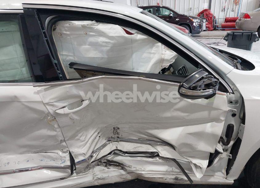 Photo 18 of 2017 Volkswagen Passat 1.8T SE (VIN 1VWGT7A33HC001397)