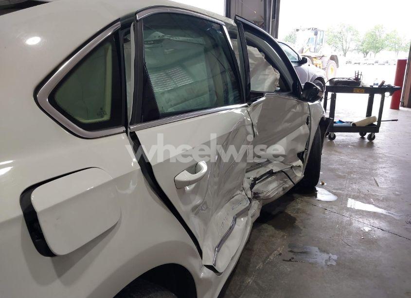 Photo 6 of 2017 Volkswagen Passat 1.8T SE (VIN 1VWGT7A33HC001397)